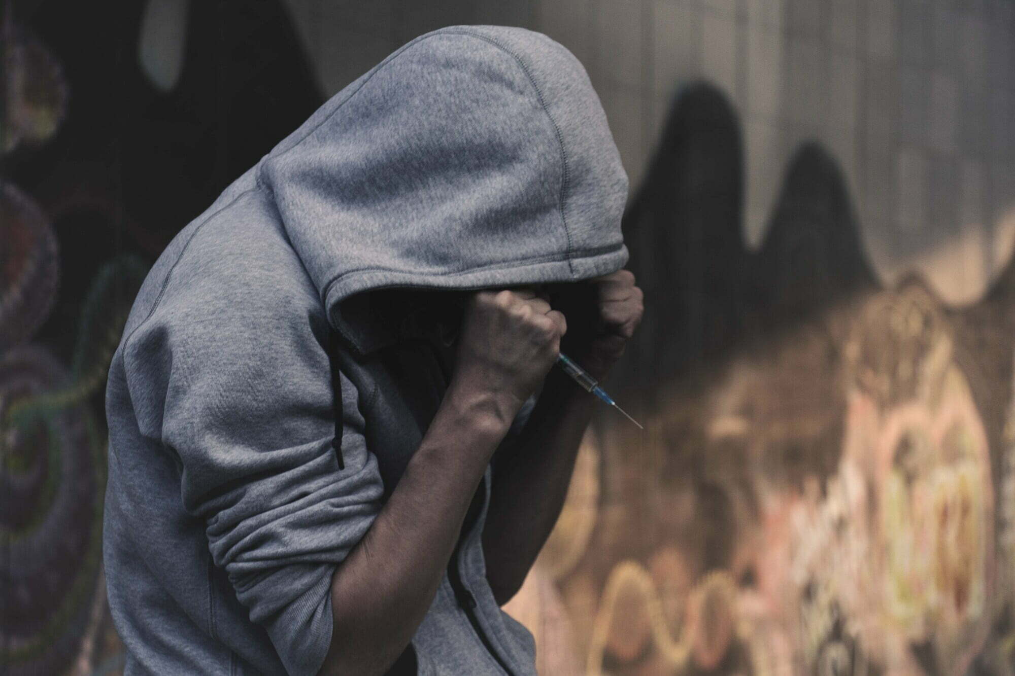 You are currently viewing 7 Warning Signs of Teen Drug Addiction